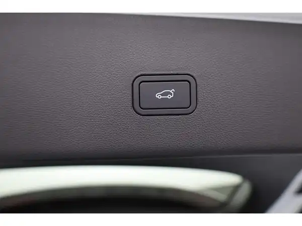 XPENG G9 RWD Long Range 2025 (18/29)