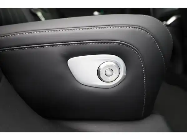 XPENG G9 RWD Long Range 2025 (24/29)